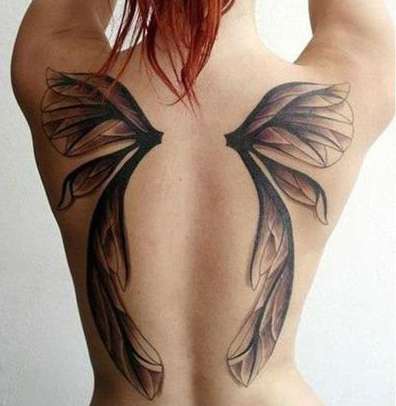 tatuaże damskie piękne skrzydła